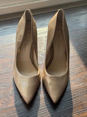 Jessica Simpson Beige Patent Pointed-Toe Pumps
